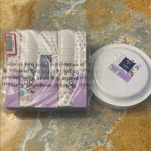 NWT Roller rabbit X target paper  Party Supplies Set